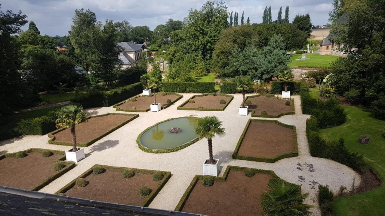 Appartement Édouard André dans château XIX ème Bracquetuit Extérieur photo